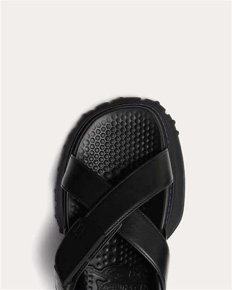 Leather Pebble Sandals in Black .